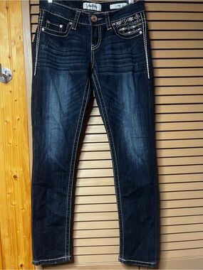 Daytrip Dark Blue Skinny Jeans with Embroidered Pocket